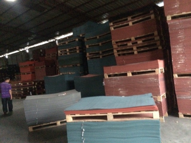 意大(dà)利條闆